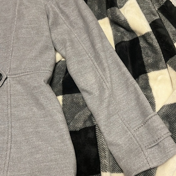 H&M Jacket Coat Women size 4 ladies warm winter pocket Double-Breasted Pea coat - Picture 15 of 17